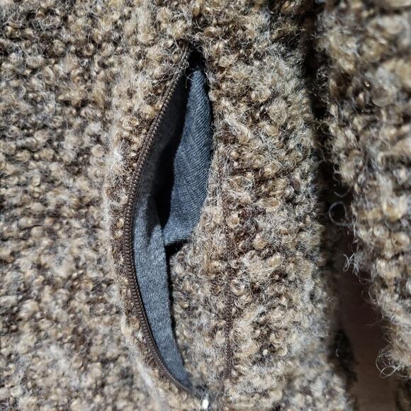 Columbia - Picture 7 of 8